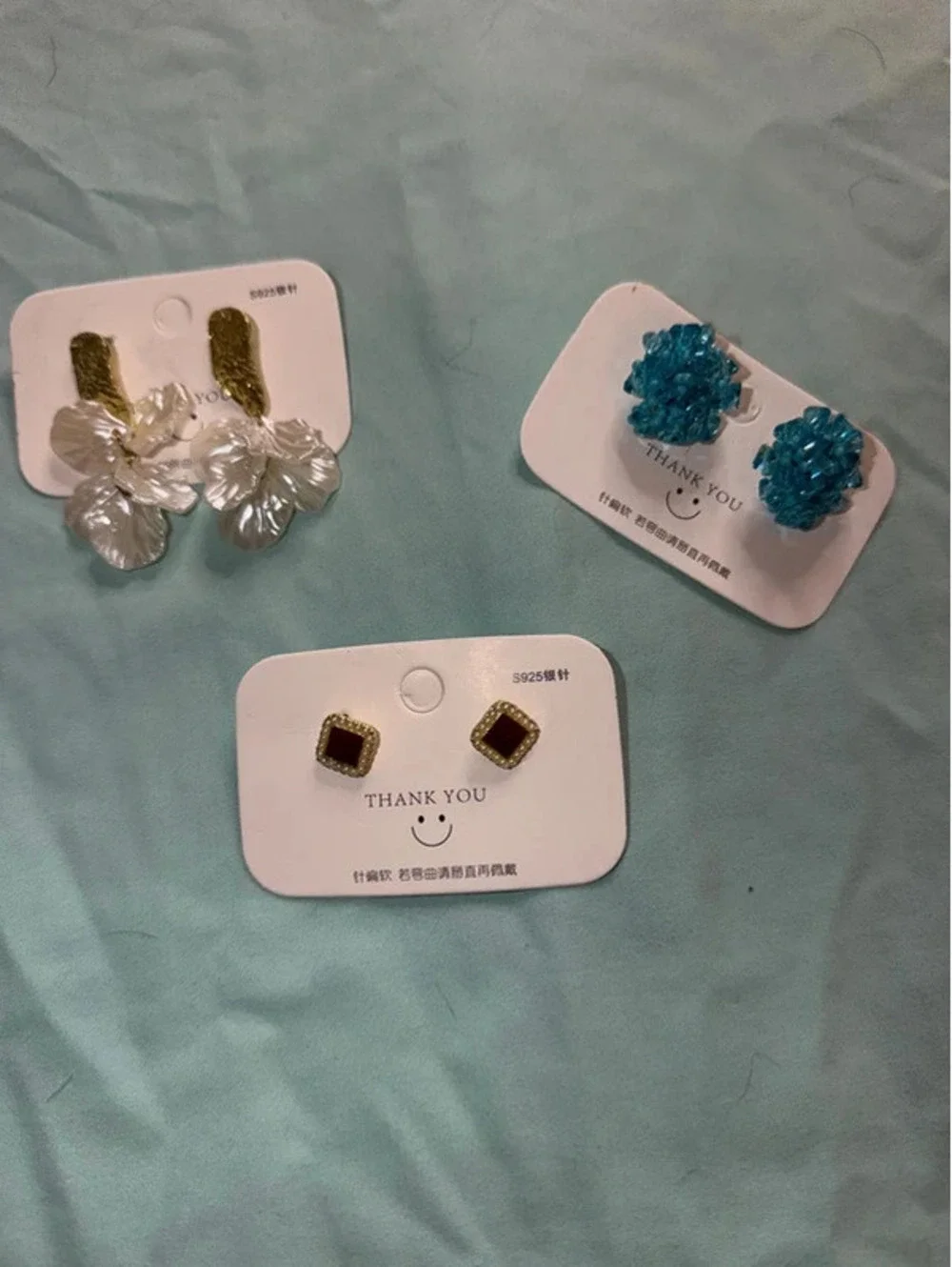 3 pairs of women’s post back earrings
